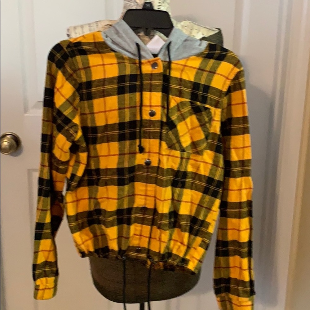 Women’s button front top